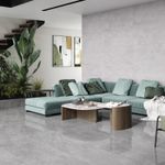 Revestimiento-ceramico-gris-con-acabado-mate-y-diseño-petreo