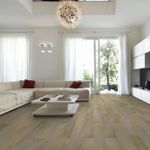 Revestimiento-tipo-madera-natural-en-acabado-mate-ideal-para-ambientes-rusticos-y-acogedores