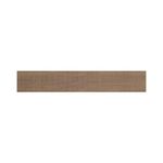 Porcelanato-mate-en-tono-cafe-con-diseño-tipo-madera-para-exteriores