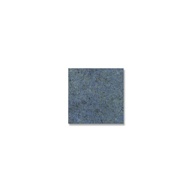 Porcelanato-en-tono-verde-mate-con-textura-piedra