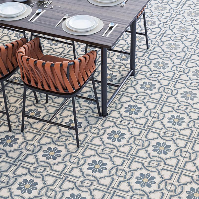Piso-ceramico-mate-en-tono-azul-con-diseño-geometrico