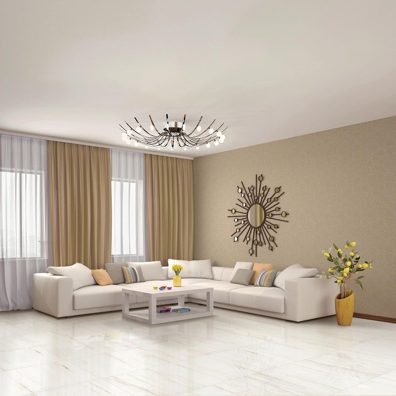 Porcelanato-beige-mate-con-acabado-seda-y-formato-cuadrado