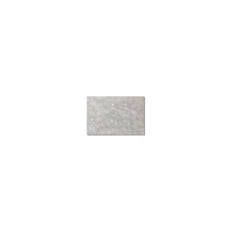 Piso-ceramico-gris-mate-con-diseño-marmoleado