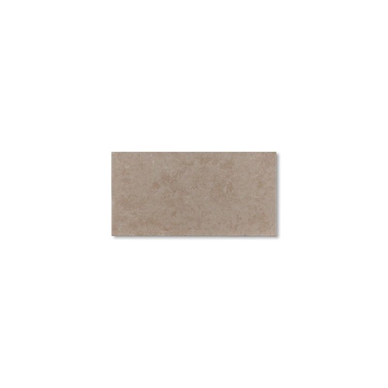 Piso-ceramico-mate-en-tono-beige-con-diseño-marmoleado