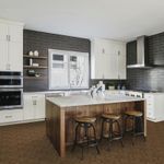 Piso-ceramico-semi-brillante-color-cafe-caoba