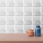 Elegante-piso-ceramico-gris-mate-con-acabado-marmoleado