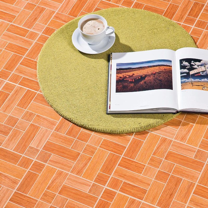Piso-de-ceramica-brillante-con-acabado-madera-caoba