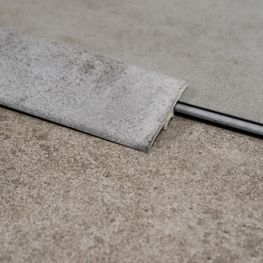 TRANSICION REEF GREY 7 X 45 X 2400 MM - KLP