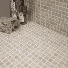 VENECIA BEIGE N/E 20X20 PORCELANITE 1A (L)
