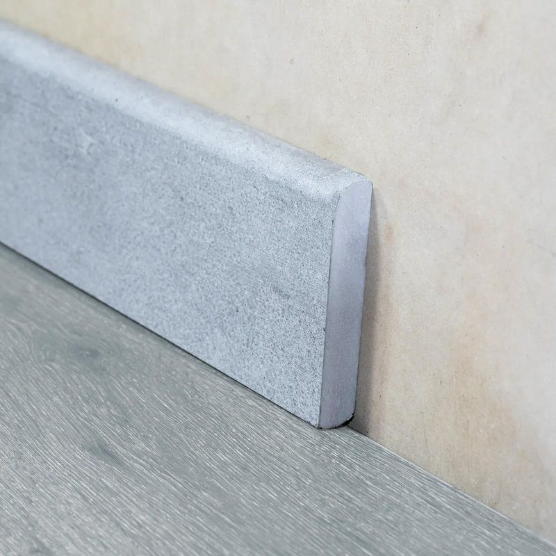 Zoclo-gris-estilo-madera-SPC